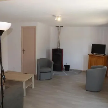 3 Grand 7-9 Personnes Au Pied Du Puy Mary Le Claux